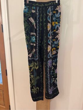 Farm Rio pants. Worn once. Size small